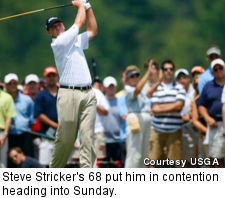 Steve Stricker's 68 put him in contention heading into Sunday.