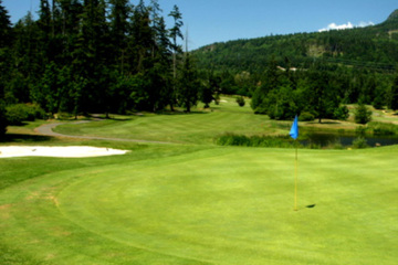 Duncan Meadows Golf Course - Hole 17
