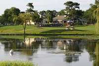 Swan Lake GC: Clubhouse