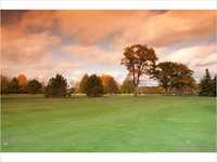 Sturgeon Point GC: 1st green